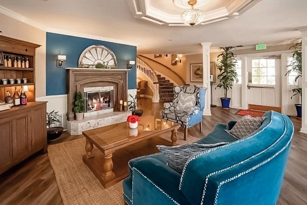 Apple Farm - Apple Farm Inn