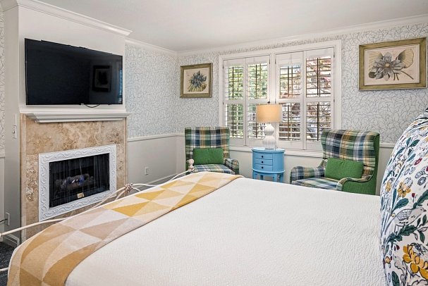 Apple Farm - Wohnbeispiel Main Inn Queen Specialty, Fireplace (Zimmercodierung UG3)