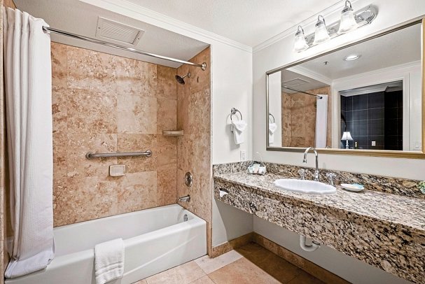 Apple Farm - Wohnbeispiel Main Inn Queen Specialty (Zimmercodierung UG3)