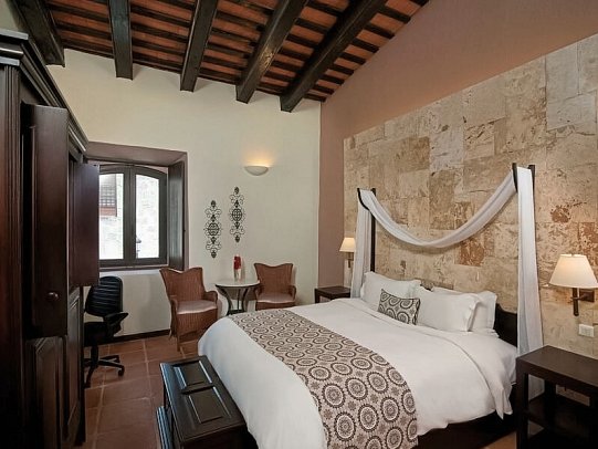 Hodelpa Nicolas de Ovando - Wohnbeispiel Colonial Imperial Room (Zimmercodierung DD3)