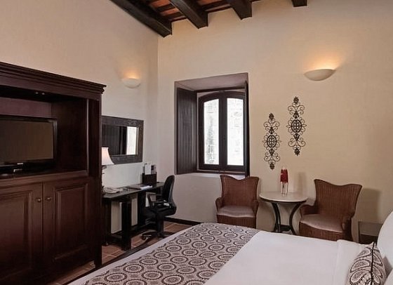Hodelpa Nicolas de Ovando - Wohnbeispiel Colonial Imperial Room (Zimmercodierung DD3)