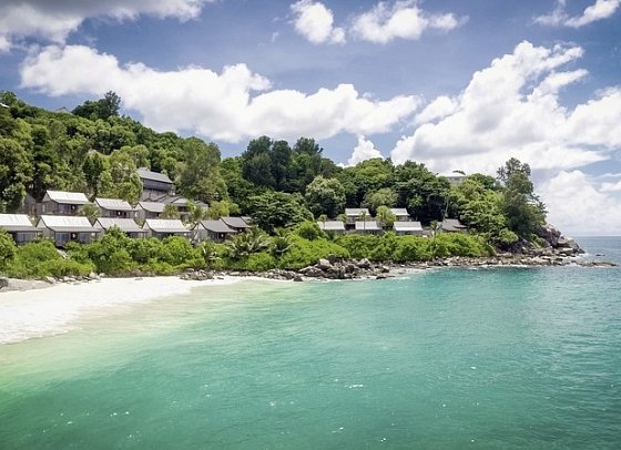 Carana Beach Hotel