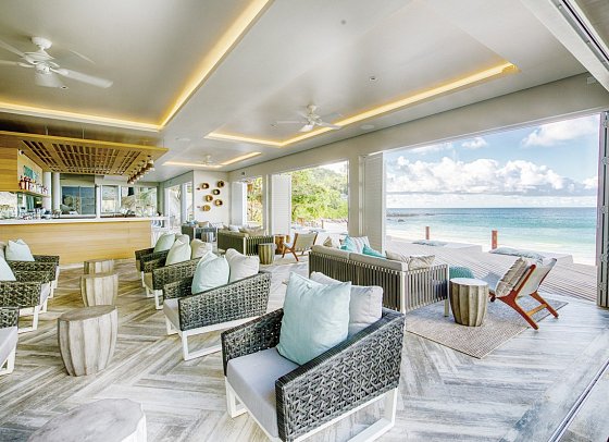 Carana Beach Hotel