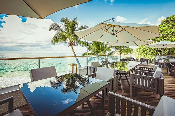 Carana Beach Hotel