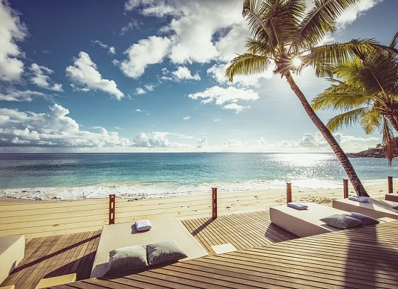 Carana Beach Hotel