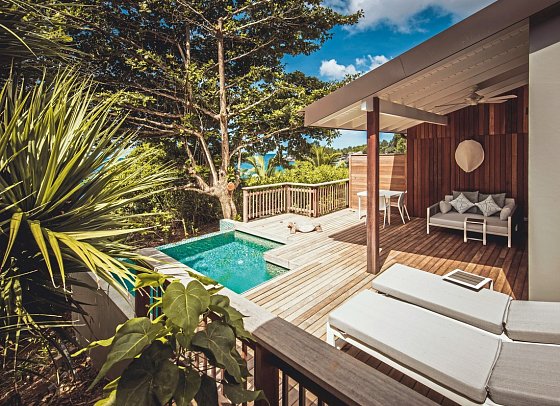Carana Beach Hotel - Wohnbeispiel Oceanview Pool Chalet (Zimmercodierungen UGM, UH1 & DG8)