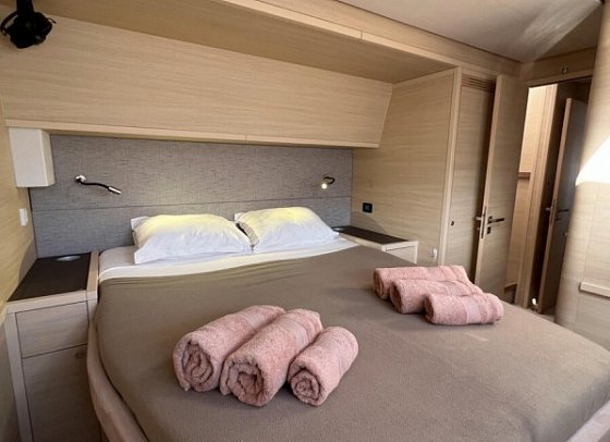 Segeltörn Praslin Dream Premium - Kabinenbeispiel Lagoon 620 (Superior-Kabine)