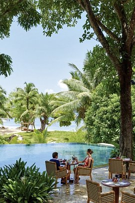 Constance Lemuria - The Legend Pool Bar