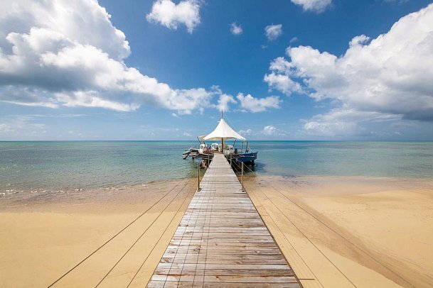 Coco de Mer & Black Parrot Suites