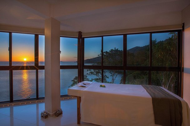 Coco de Mer & Black Parrot Suites