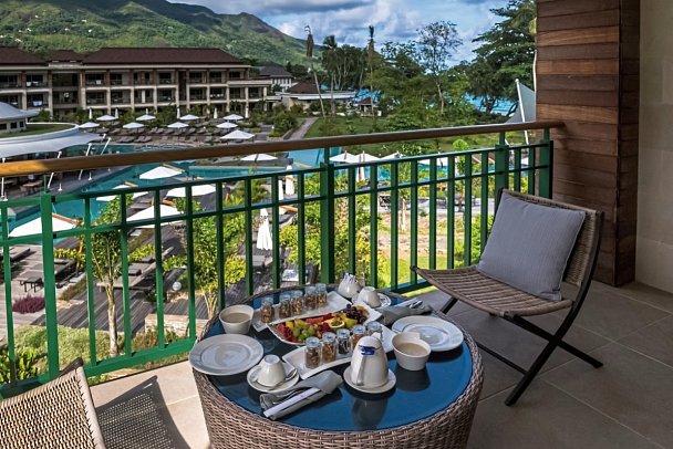 Savoy Seychelles Resort & Spa - Wohnbeispiel Deluxe Ocean Side View (Zimmercodierungen UBM & UHM)