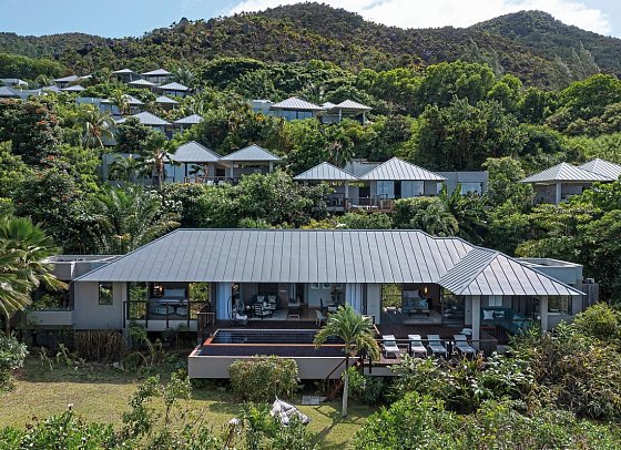 Raffles Seychelles - Wohnbeispiel Two Bedroom Beachfront Pool Villa (Zimmercodierung VB5)