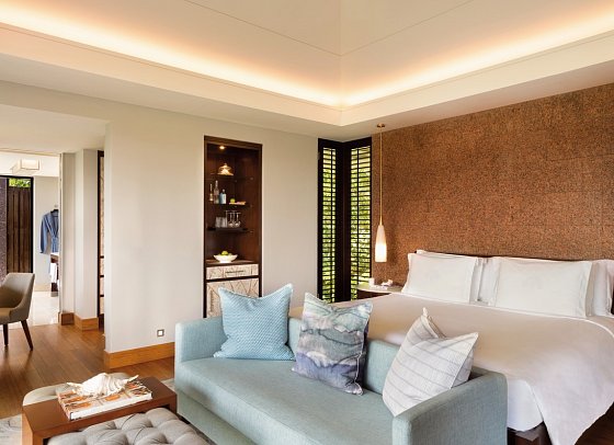 Raffles Seychelles - Wohnbeispiel Ocean View Pool Villa King (Zimmercodierungen VMM & VS8)