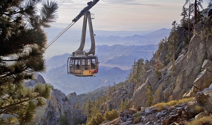 California Beach & Sun - Palm Springs, Mount San Jacinto