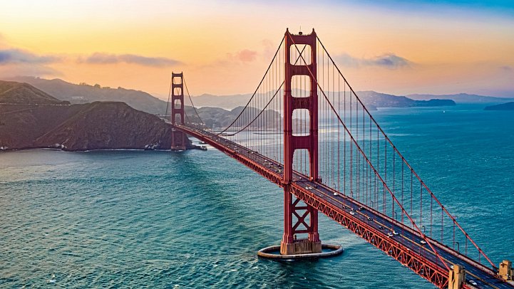 Discover the West - Golden Gate Bridge