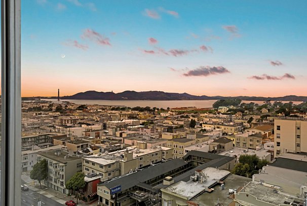 Comfort Inn by the Bay