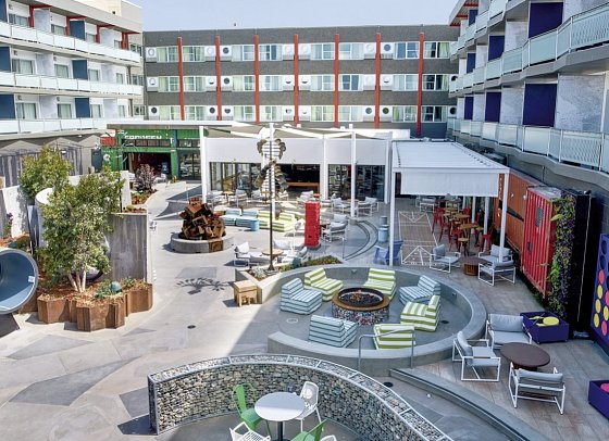 Hotel Zephyr