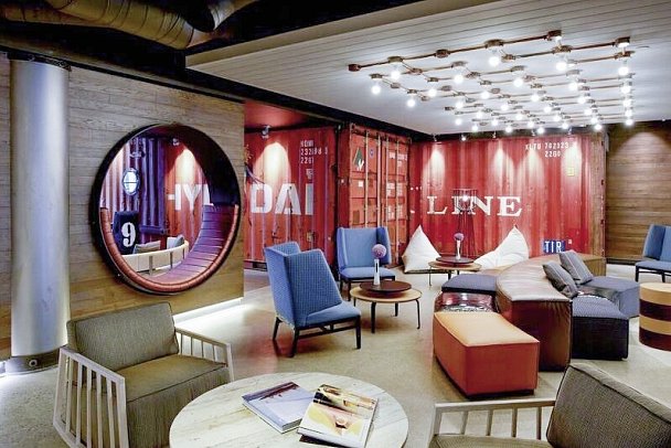 Hotel Zephyr - Lobby