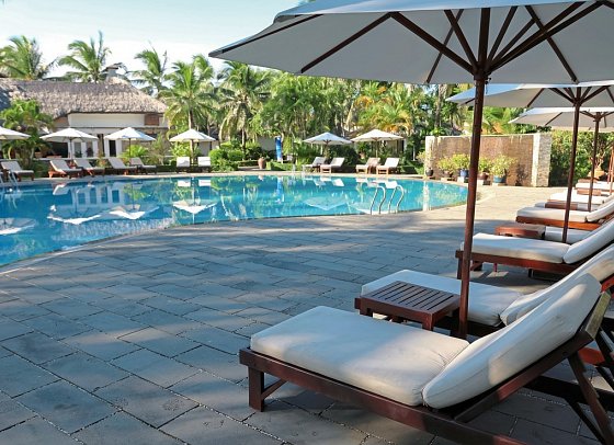 Blue Ocean Resort