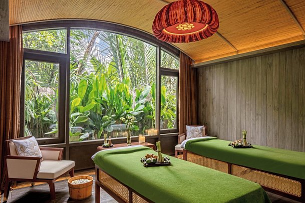 An Lam Retreats Saigon River
