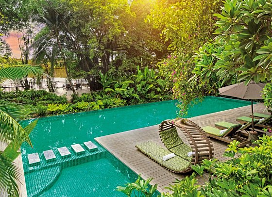 An Lam Retreats Saigon River
