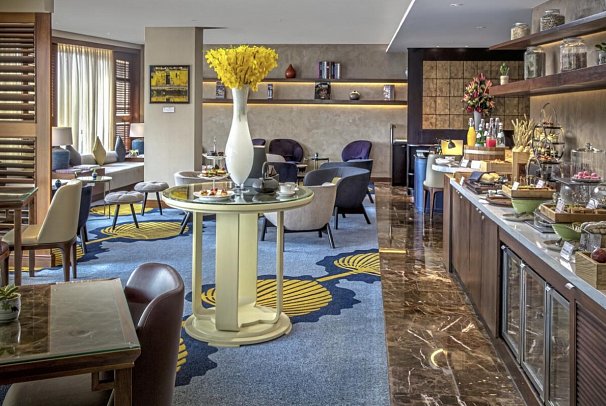 Sofitel Saigon Plaza - Club Lounge