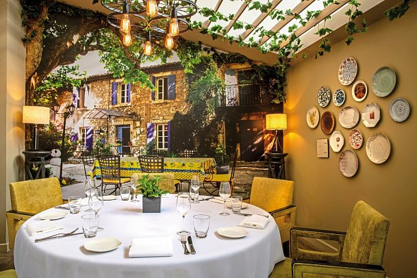 Sofitel Saigon Plaza