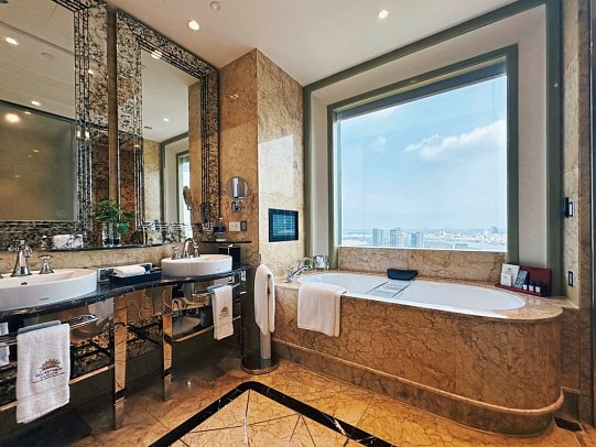 The Reverie Saigon - Bad Grand Deluxe (Zimmercodierung UD2)