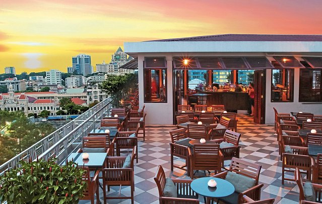 Caravelle Saigon - Rooftop Bar