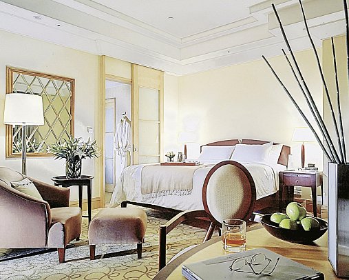 The Fullerton Hotel Singapore - Wohnbeispiel Courtyard-Zimmer (DZ)