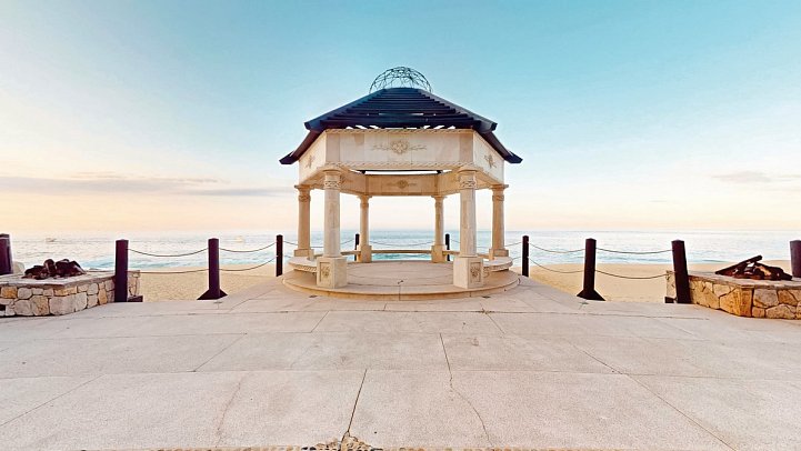 Grand Solmar Land’s End Resort & Spa