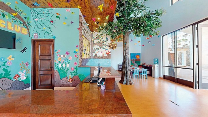 Grand Solmar Land’s End Resort & Spa