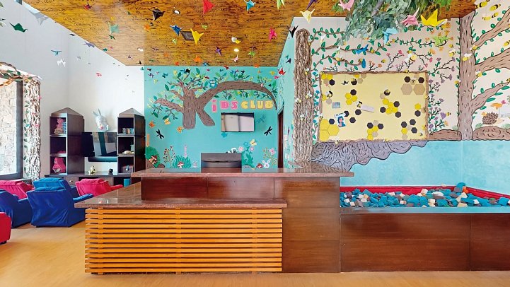 Grand Solmar Land’s End Resort & Spa