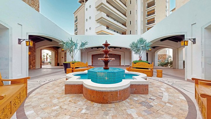 Grand Solmar Land’s End Resort & Spa