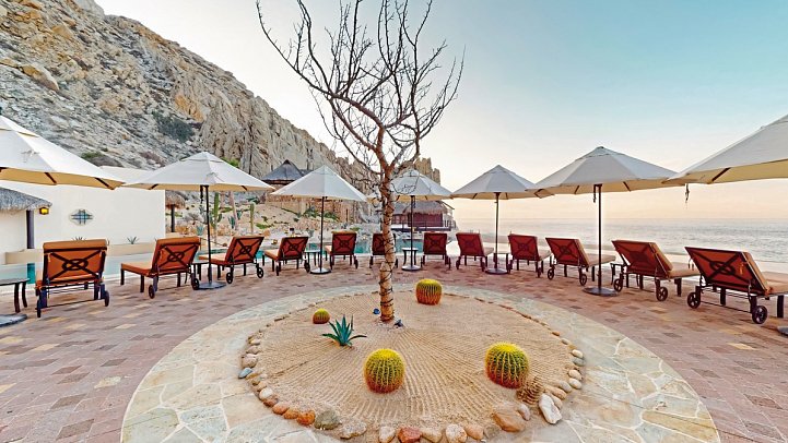 Grand Solmar Land’s End Resort & Spa