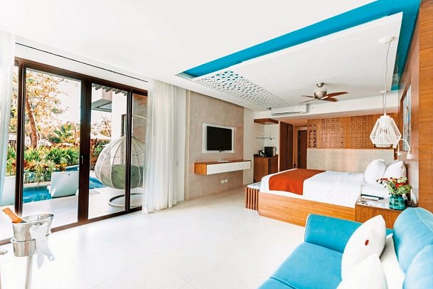 Azura Beach Resort - Wohnbeispiel Junior Suite Ocean Front Swim Out (Zimmercodierung JBO)