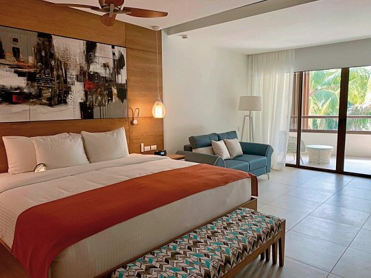 Azura Beach Resort - Wohnbeispiel Junior Suite (Zimmercodierungen JBG & JBM)