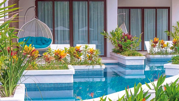 Azura Beach Resort - Wohnbeispiel Junior Suite Ocean Front Swim Out (Zimmercodierung JBO)