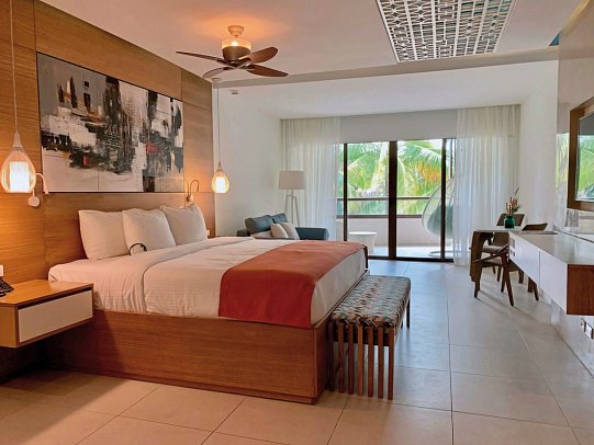 Azura Beach Resort - Wohnbeispiel Junior Suite Garden View (Zimmercodierung JBG)