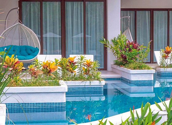 Azura Beach Resort - Wohnbeispiel Junior Suite Ocean Front Swim Out (Zimmercodierung JBO)