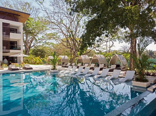 Azura Beach Resort