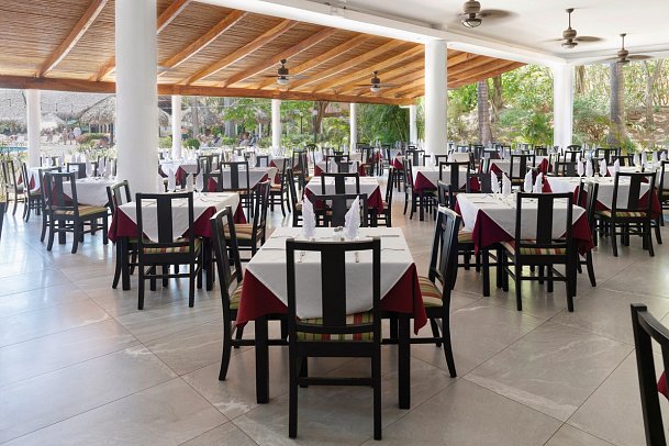 Occidental Tamarindo