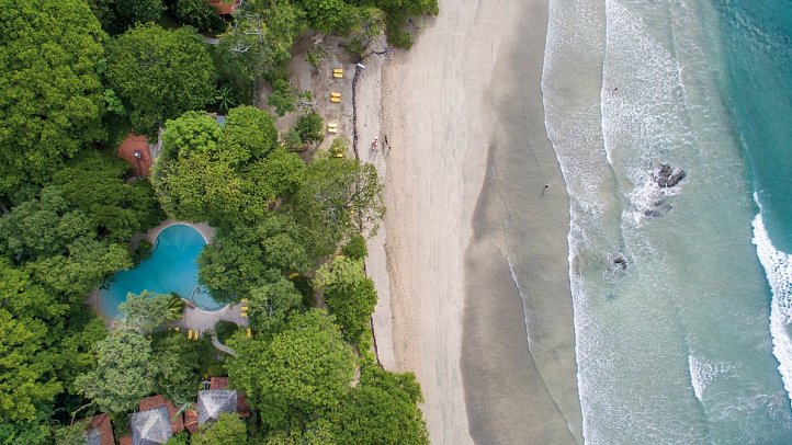 Capitan Suizo Beachfront Boutique Hotel