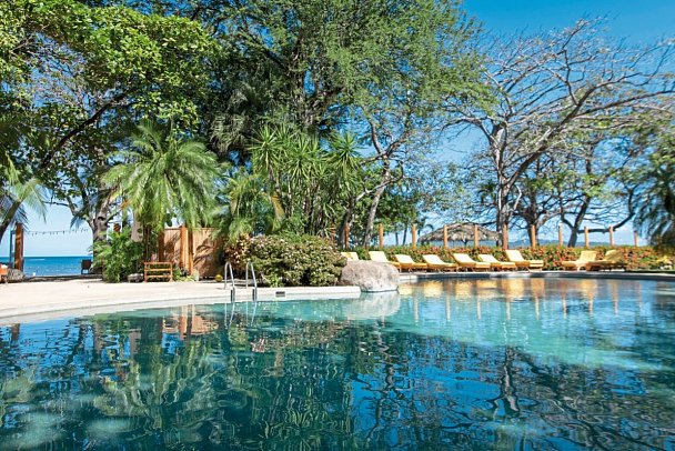 Capitan Suizo Beachfront Boutique Hotel