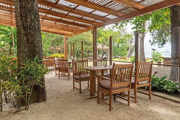 Capitan Suizo Beachfront Boutique Hotel