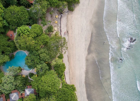 Capitan Suizo Beachfront Boutique Hotel
