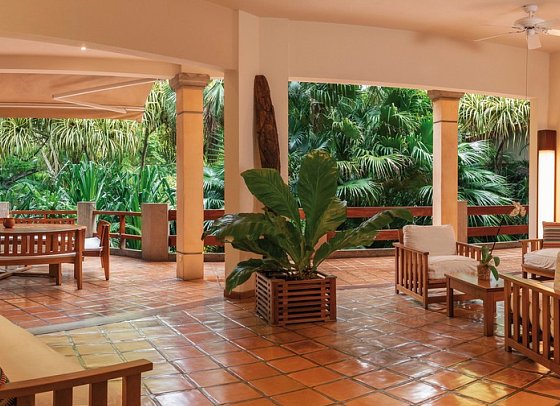 Capitan Suizo Beachfront Boutique Hotel