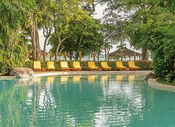 Capitan Suizo Beachfront Boutique Hotel