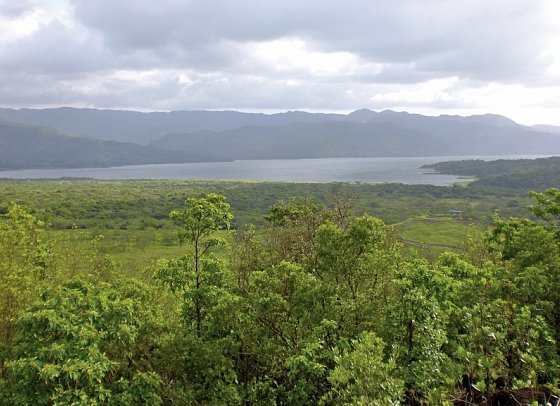 Pura Vida - Costa Rica hautnah mit Badeverlängerung - Blick über den Arenal-See