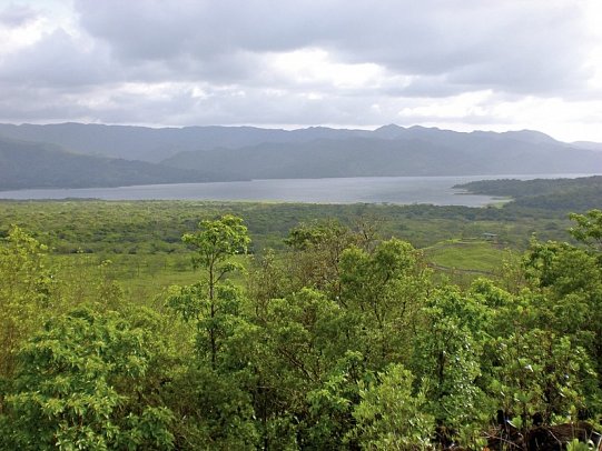 Pura Vida - Costa Rica hautnah - Blick über den Arenal-See